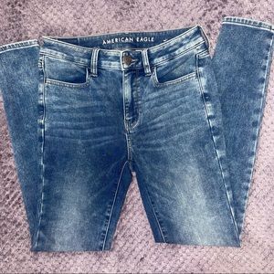 AEO | Hi Rise Knee Slit Jegging